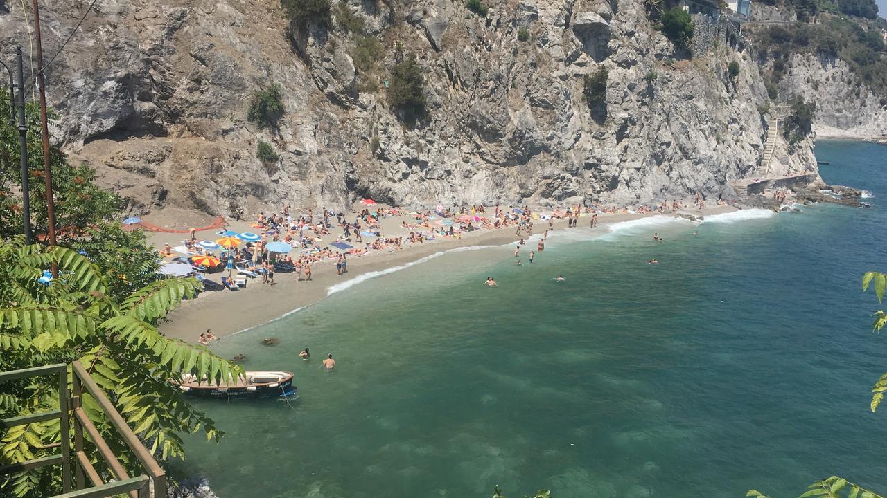 B&B Katerine Σαλέρνο Εξωτερικό φωτογραφία